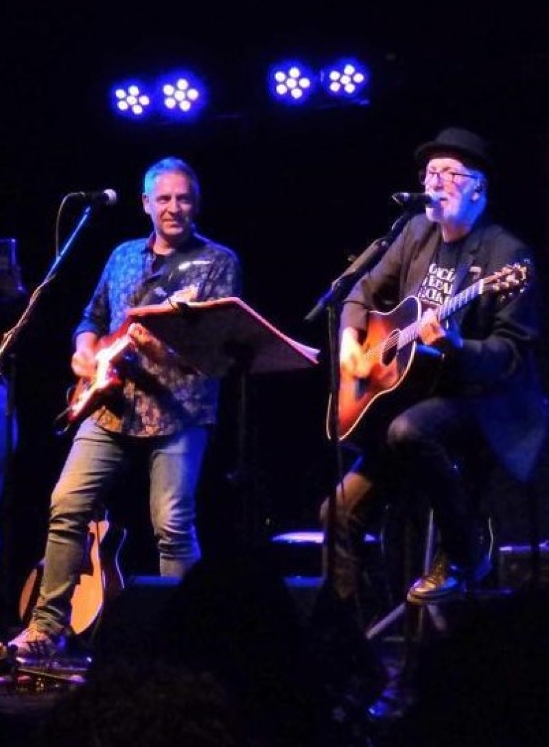 MÚSICA PANCHO VARONA Y MANOLO RODRÍGUEZ - Iscriviti