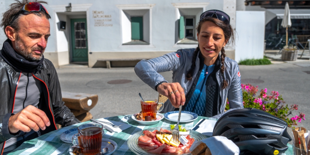 Informazioni  - PASSO SPLUGA BIKE GOURMET